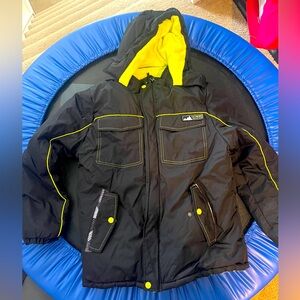 Extreme outfitters Boys Youth Size 18 black ski jacket winter coat